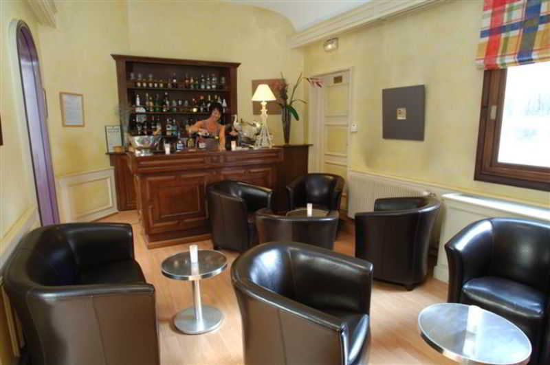 Logis Hotel De Bourgogne - Macon Restoran gambar